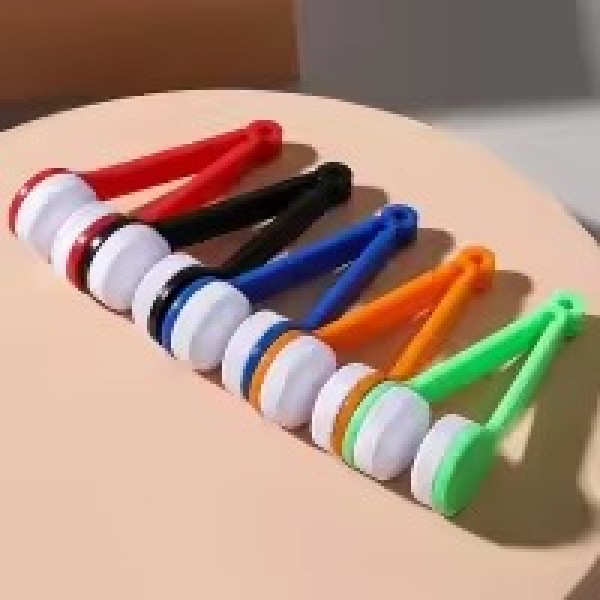Portable Mini Microfiber Glasses Cleaner Brush